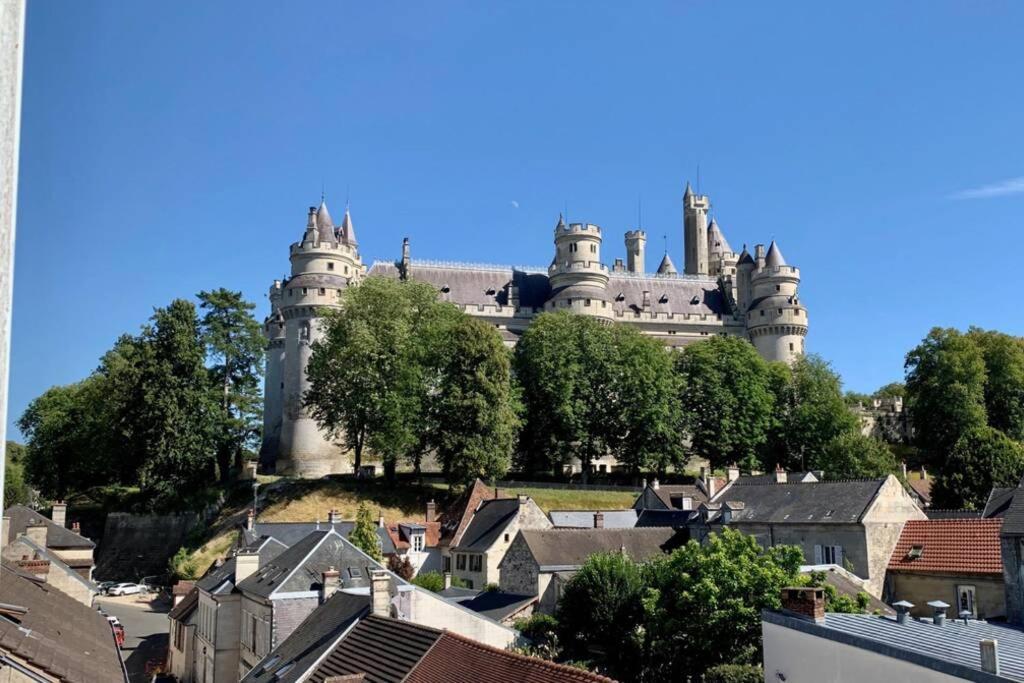 Appartement Vintage Avec Vue Sur Le Chateau بيرّفوندس المظهر الخارجي الصورة