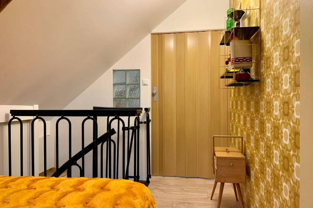 Appartement Vintage Avec Vue Sur Le Chateau بيرّفوندس المظهر الخارجي الصورة