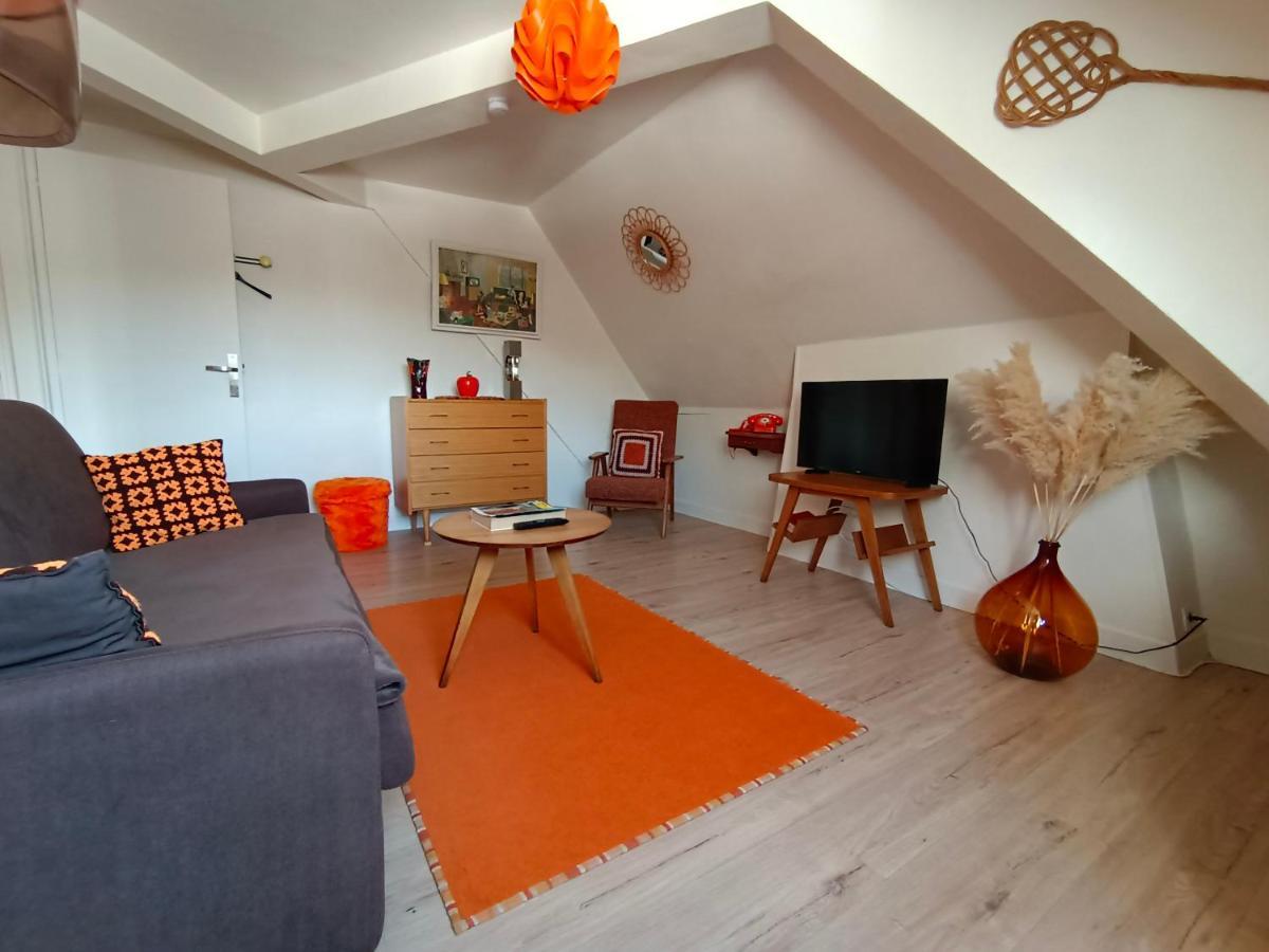 Appartement Vintage Avec Vue Sur Le Chateau بيرّفوندس المظهر الخارجي الصورة